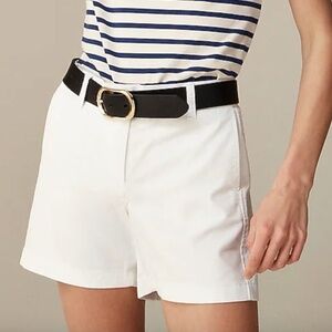 J. Crew 5" stretch chino shorts in white - Size 6